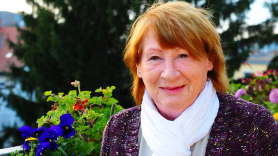 Portraitfoto von Gerti Zupanich